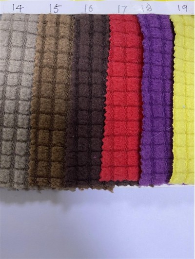 DG-LXF  提花格子搖粒絨  210g/m² 細節-1